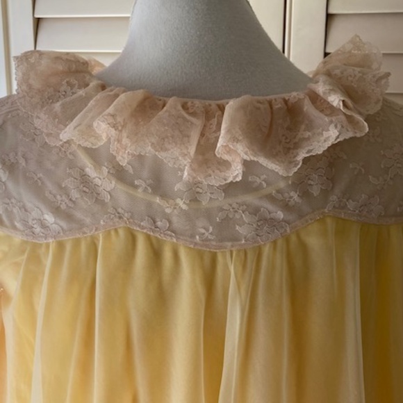 Bonwit Teller Chiffon Peignoir Set - Picture 14 of 16